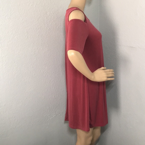 Acemi Cold Shoulder Dress - Picture 3 of 10